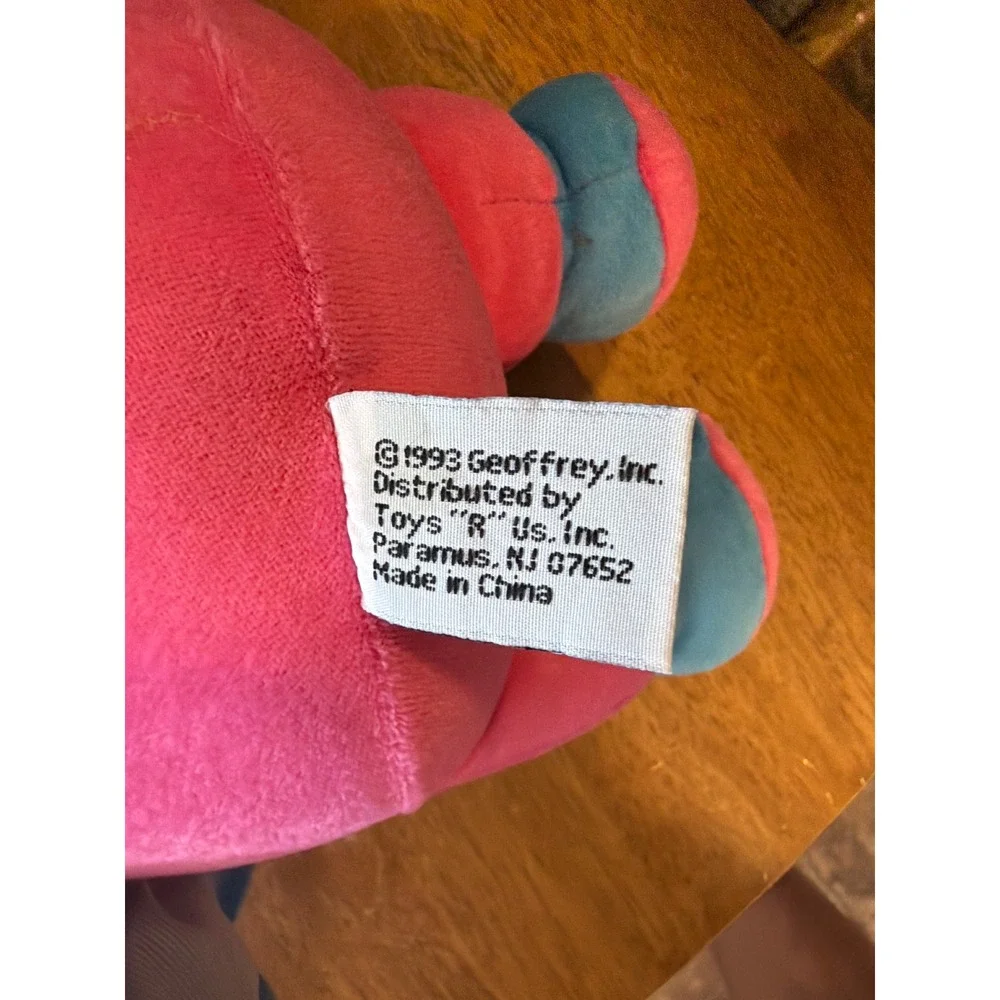 Vintage 1993 Toys R Us Geoffrey Soft Classics Giraffe Plush Pink Blue Outfit